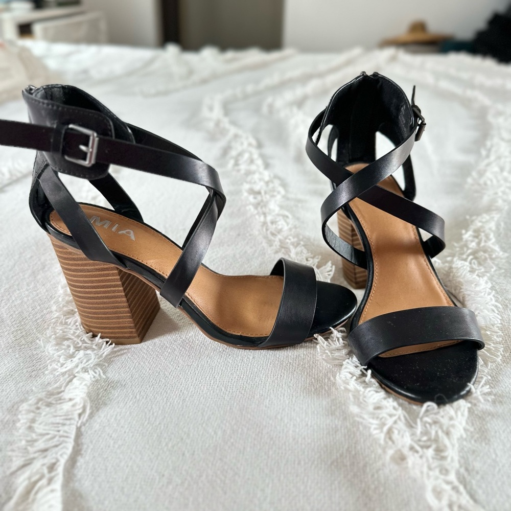 Mia high heels! Barely worn!